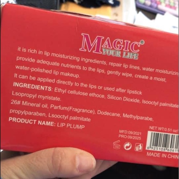 1 LEFT!!🆕MAGIC YOUR LIFE- Hinted Lip Plumper and Gloss/Balm - Picture 4 of 4